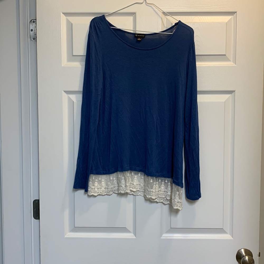 New Directions blue w/lace top